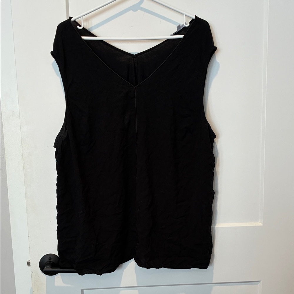DR2 Elegant Black Sleeveless Tank Top 3X.   B10